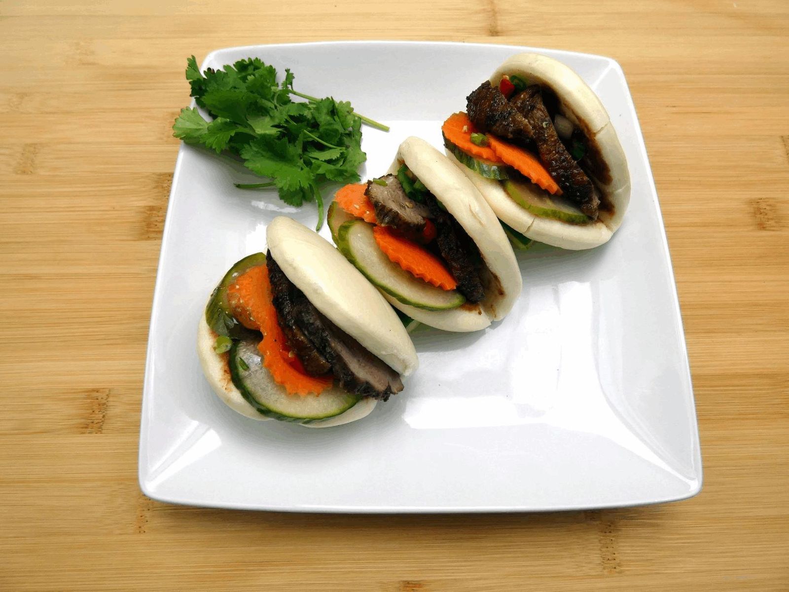 Order Roasted Duck Bun food online from Thai Food Connection store, Manchester on bringmethat.com