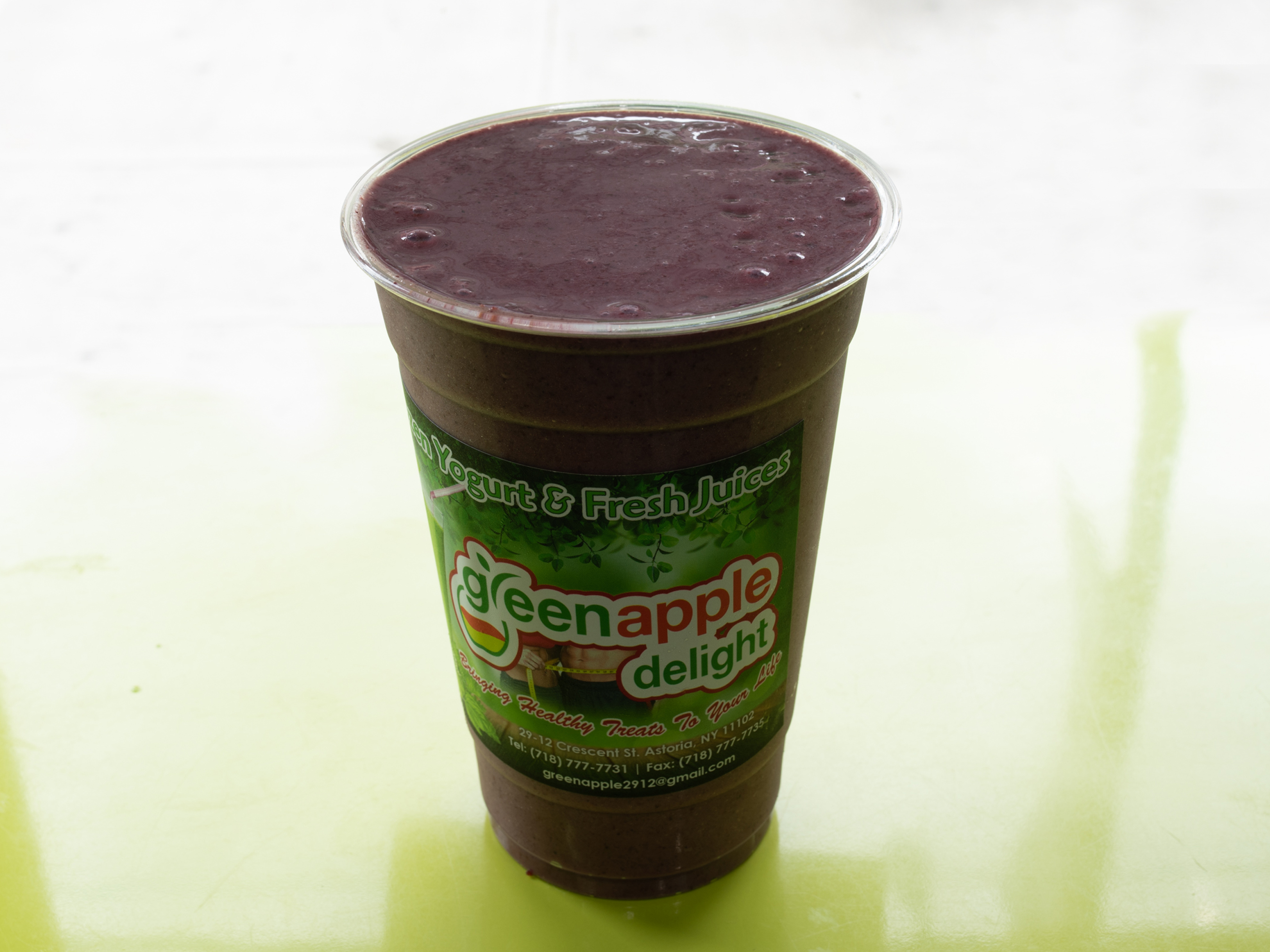Order 8. Mixed Berry Smoothie food online from Green apple delight store, Astoria on bringmethat.com