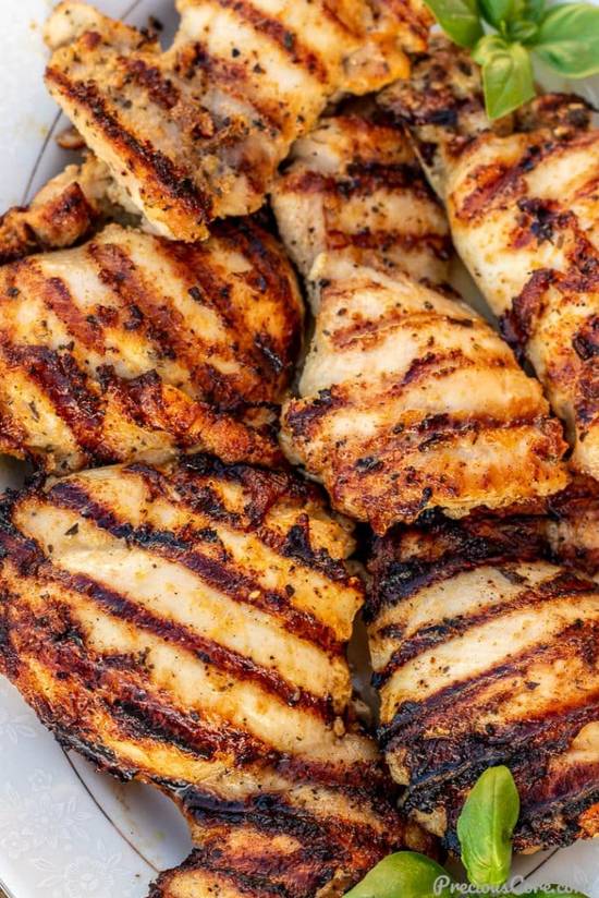 Order Grilled Chicken Thighs food online from Lieder Pico store, Los Angeles on bringmethat.com