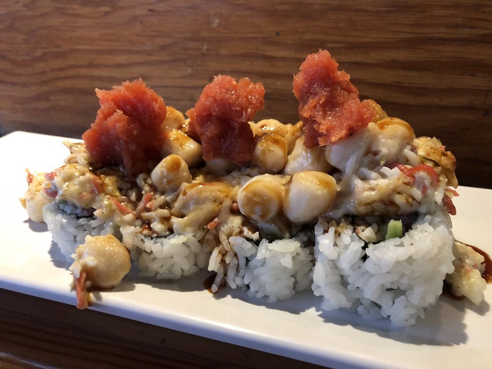 Order 1. Maru Special Roll food online from Sushi Town store, Costa Mesa on bringmethat.com