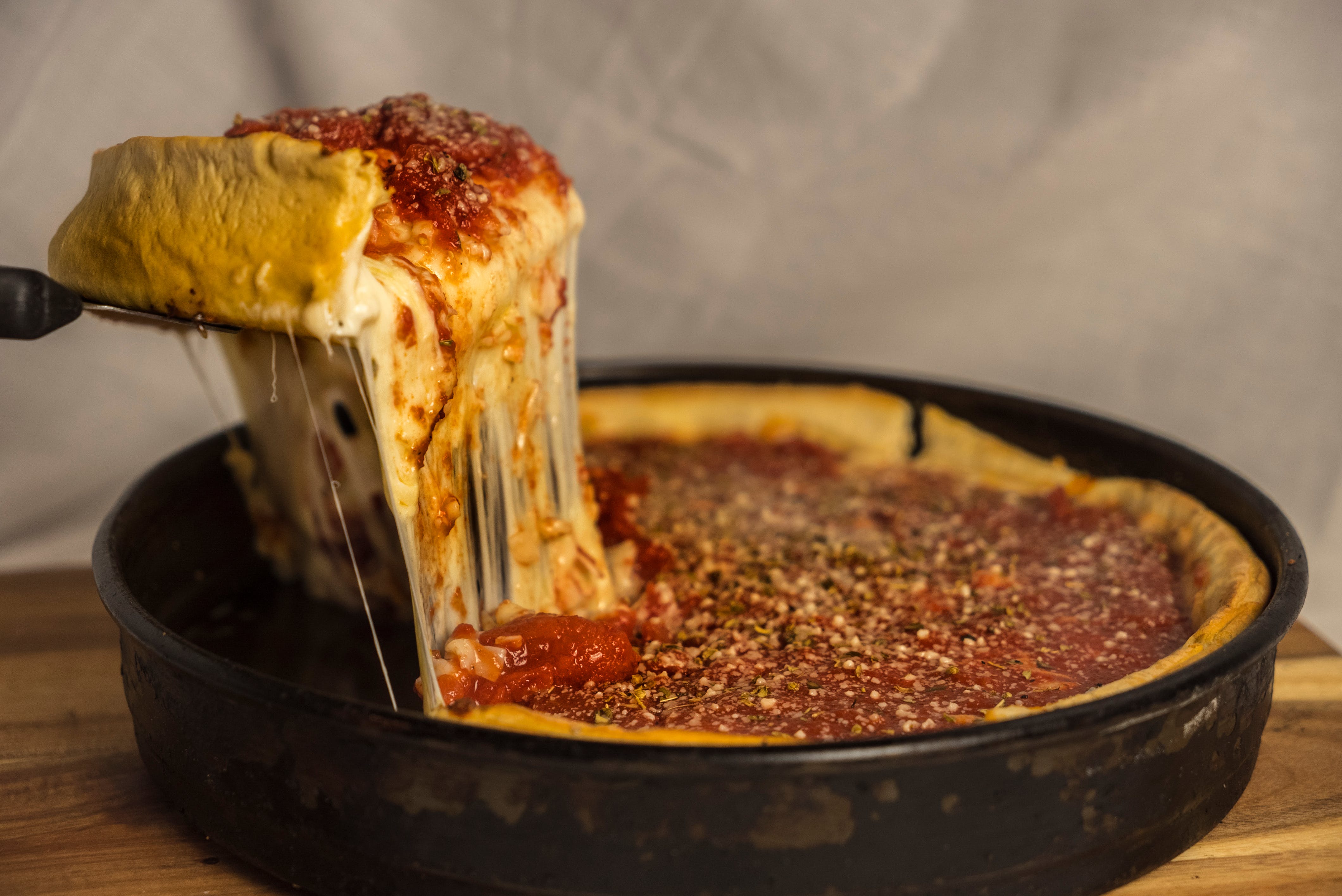 Order Chicago Deep Dish Cheese Pizza - 10" food online from Rosati Pizza store, Maricopa on bringmethat.com