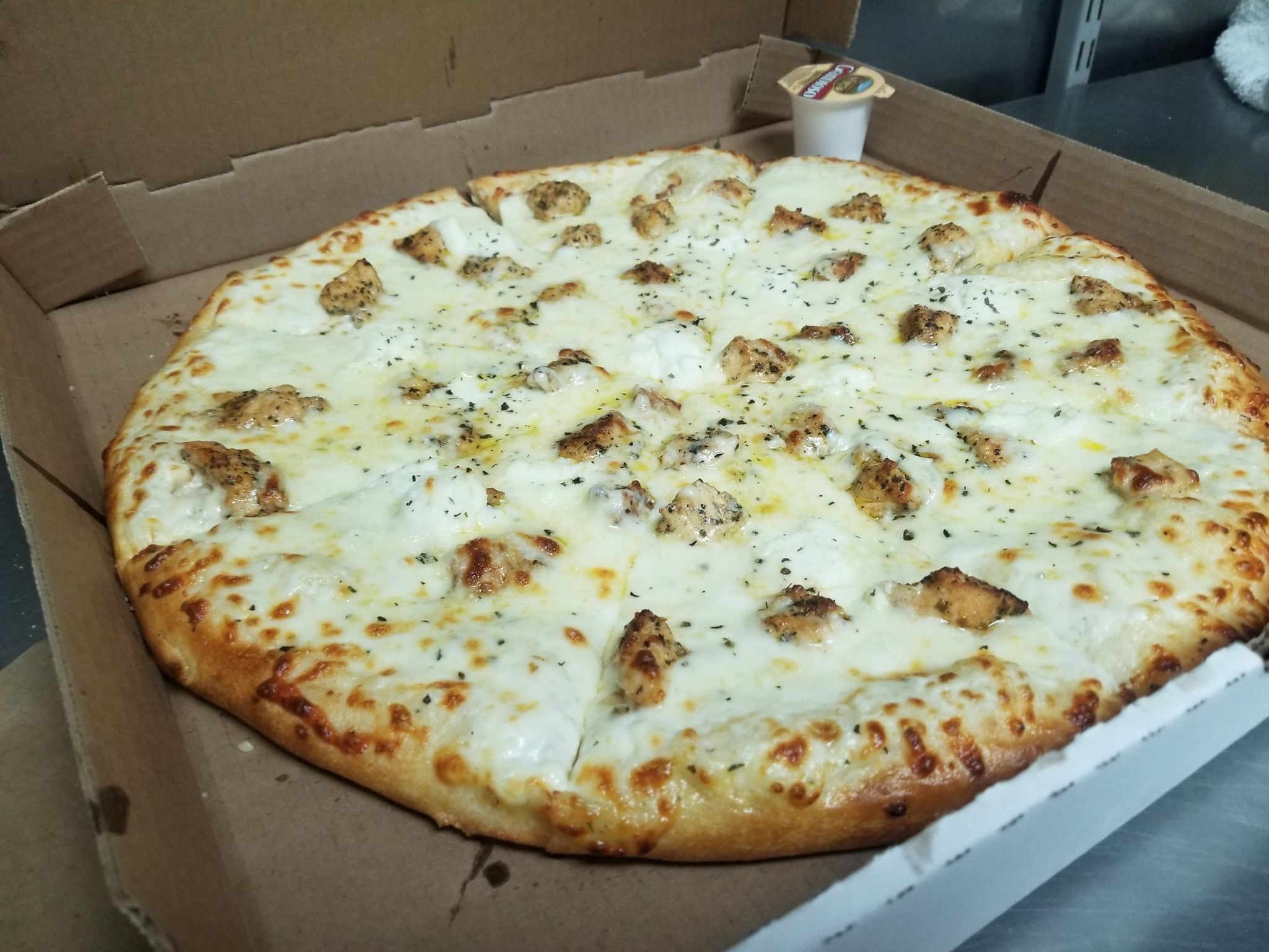 Order Chicken Alfredo Pizza food online from Castello Pizza store, Columbus on bringmethat.com