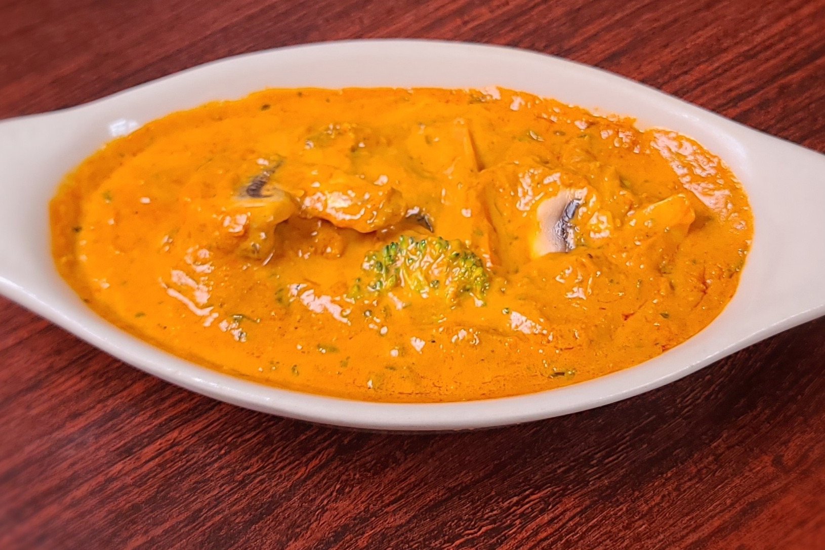 Order Vegetable Tikka Masala food online from Om Indian Cuisine store, San Francisco on bringmethat.com