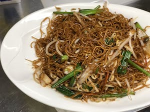 Order 80. Soy Sauce Fried Noodle-豉油王炒面 food online from Tasty Cafe Restaurant store, Davie on bringmethat.com