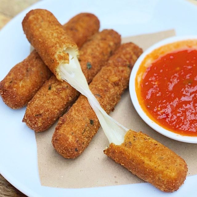 Order Mozzarella sticks (6piece) food online from 5 brothers gourmet deli store, New York on bringmethat.com