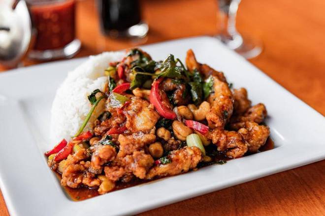 Order Cashew Chicken food online from Big Bowl store, Roseville on bringmethat.com