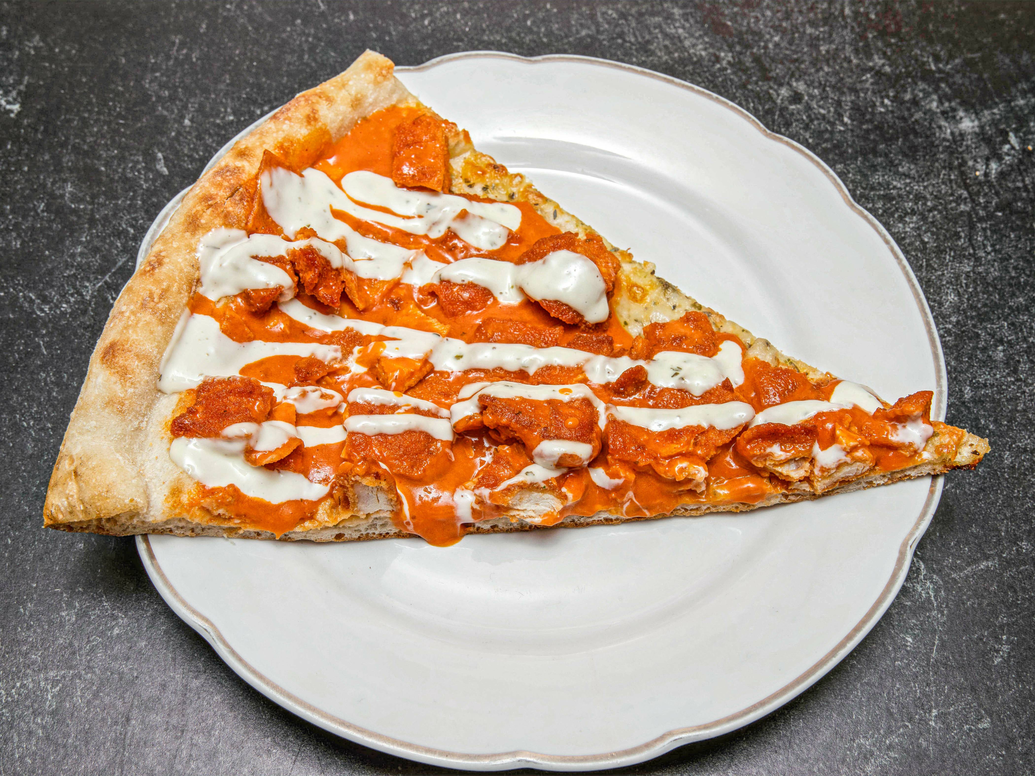 Order Buffalo Chicken Pizza food online from Buonissima store, Brooklyn on bringmethat.com