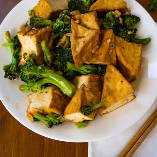 Order 236. Tofu with Broccoli in Garlic Sauce food online from Iron Chef store, Phoenix on bringmethat.com
