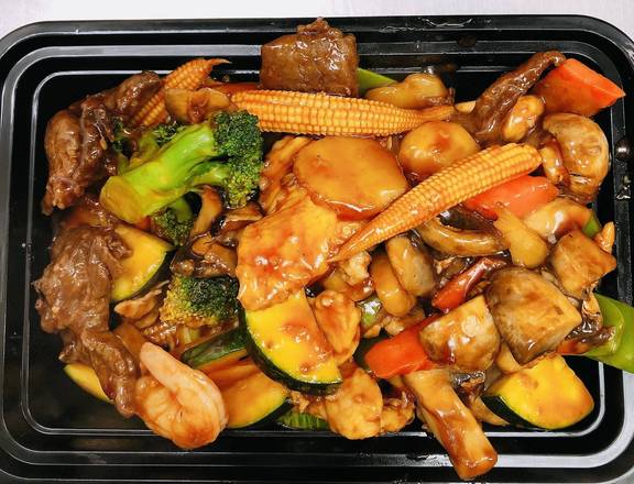 Order Happy Family food online from Wok On Fire store, Austin on bringmethat.com