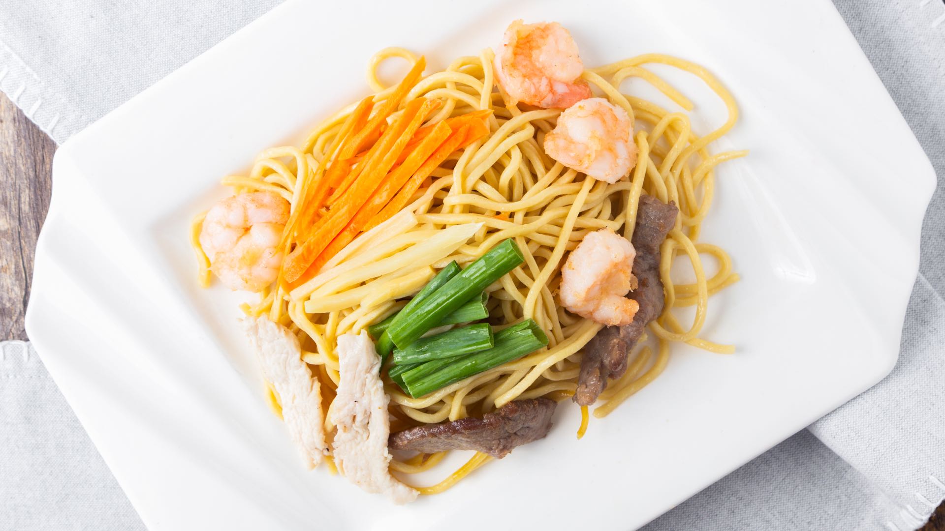 Order 30. House Special Noodle food online from Jasmine store, Addison on bringmethat.com