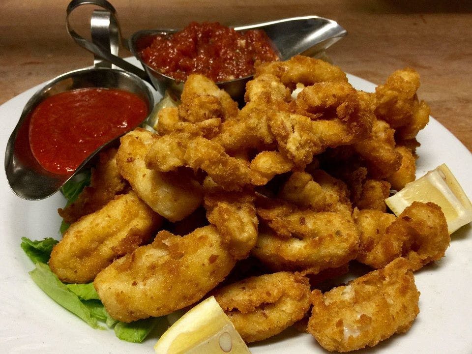 Order Fried Calamari - Appetizer food online from Pizza Man Trattoria Italiano store, Pompton Plains on bringmethat.com