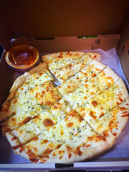 Order House Garlic Breadsticks food online from Pizzeria Gusto store, Providence on bringmethat.com