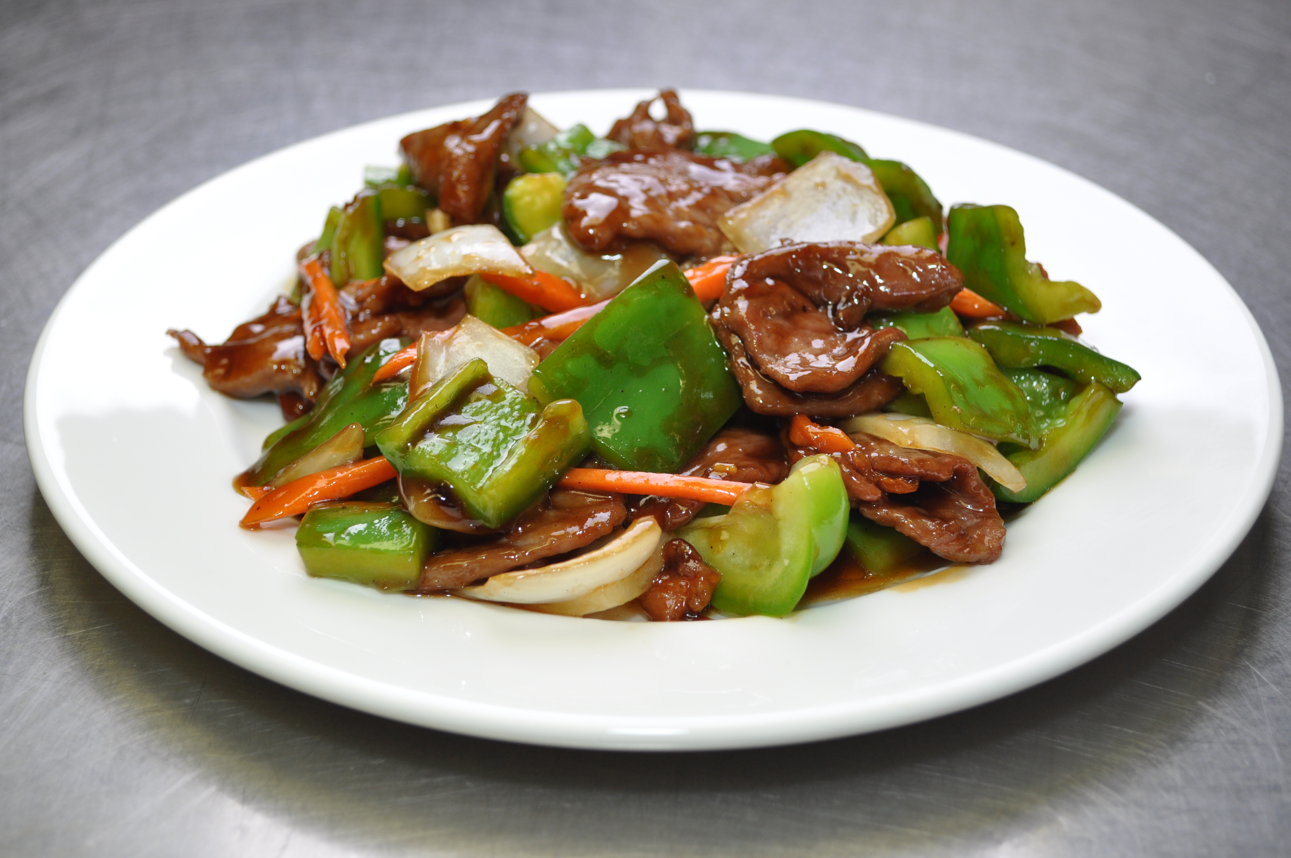Order Beef Pepper Steak food online from King's Asian Chef store, Springfield on bringmethat.com