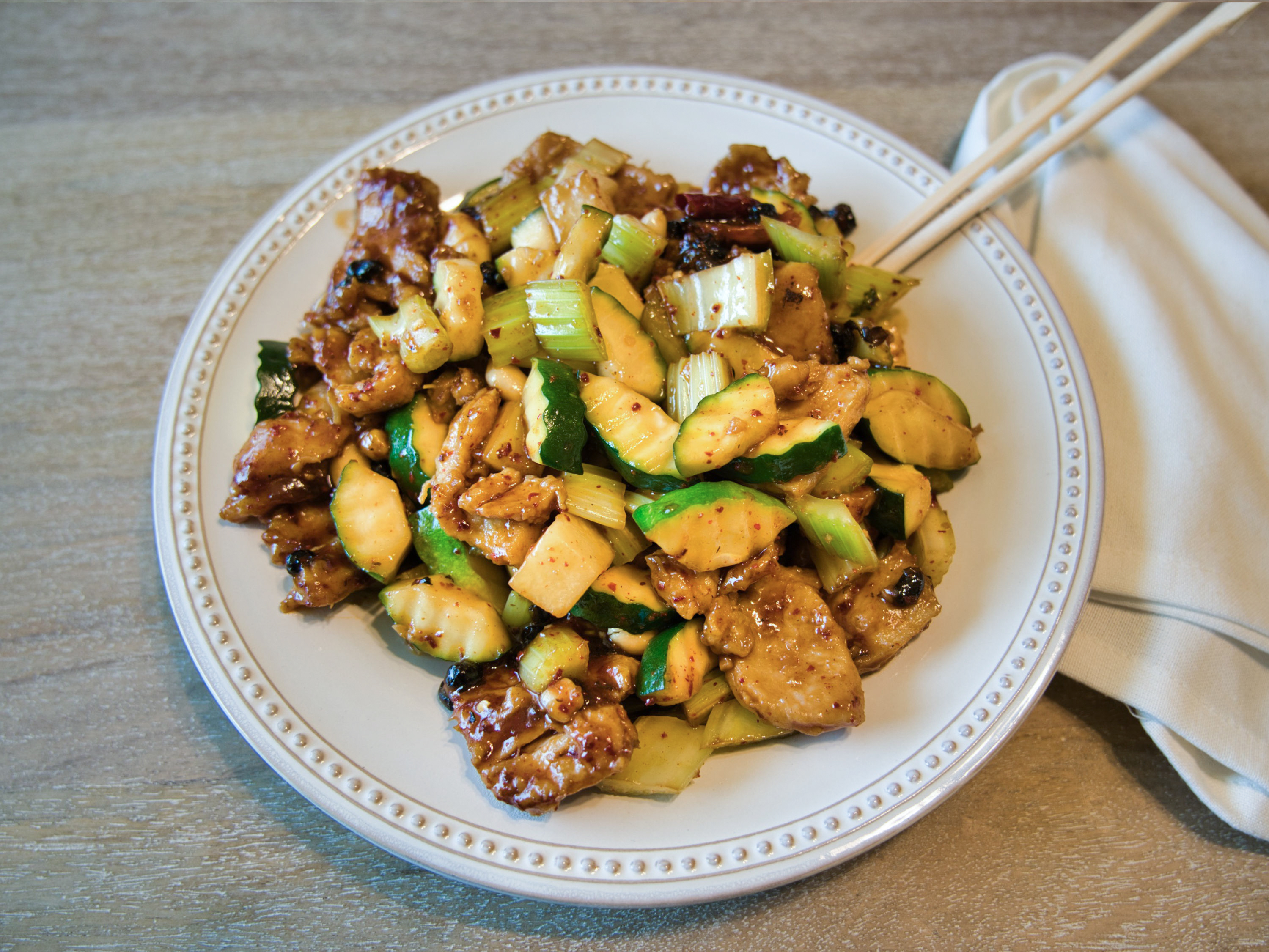 Order Kung Pao Chicken Lunch food online from Helen's Gourmet Chinese Food store, Fresno on bringmethat.com