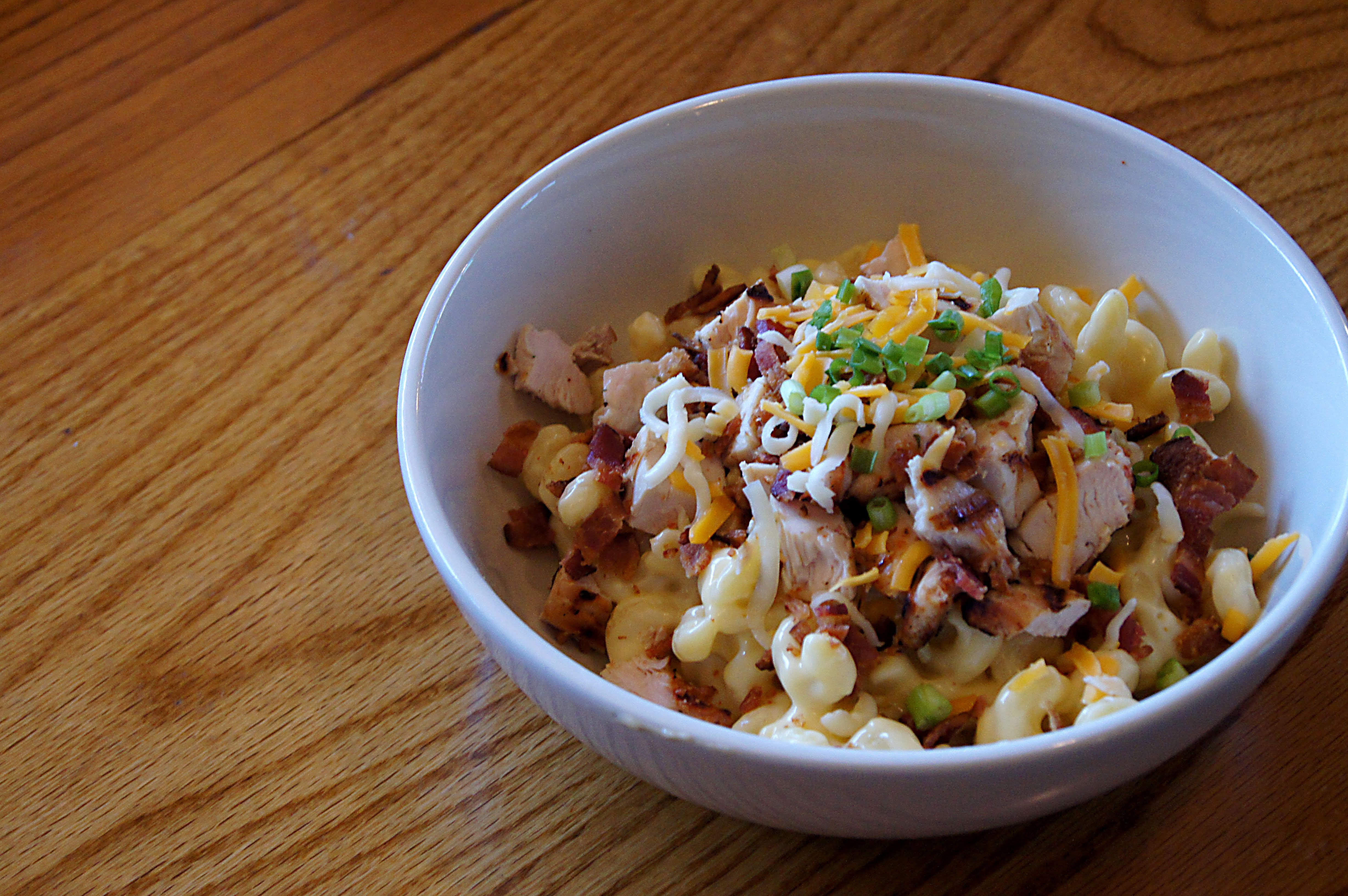 Order Chicken Bacon Mac & Cheese Bowl food online from Black Eyed Pea-Englewood store, Englewood on bringmethat.com
