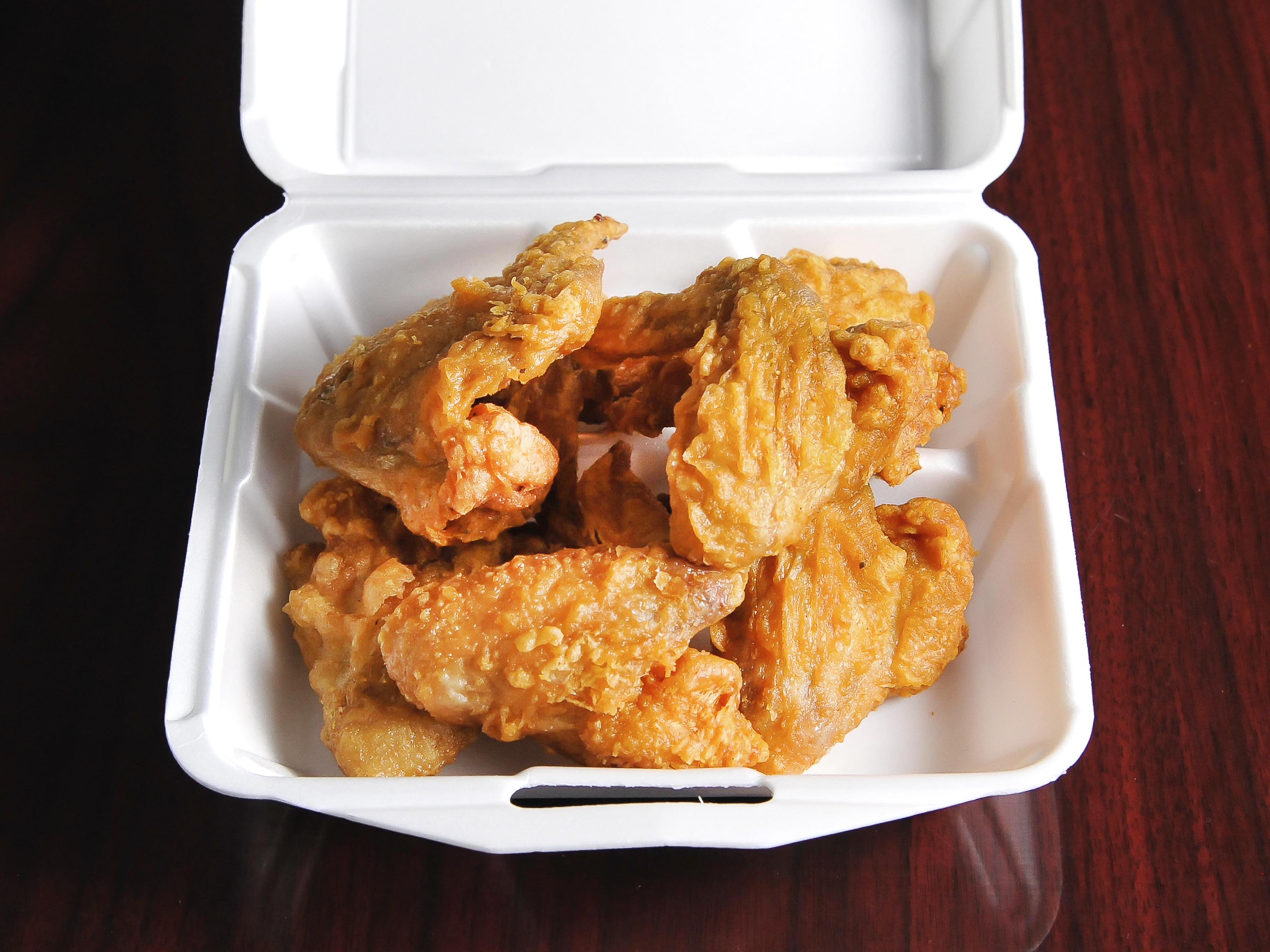 Order Chicken Wings food online from Star Kitchen store, Savannah on bringmethat.com