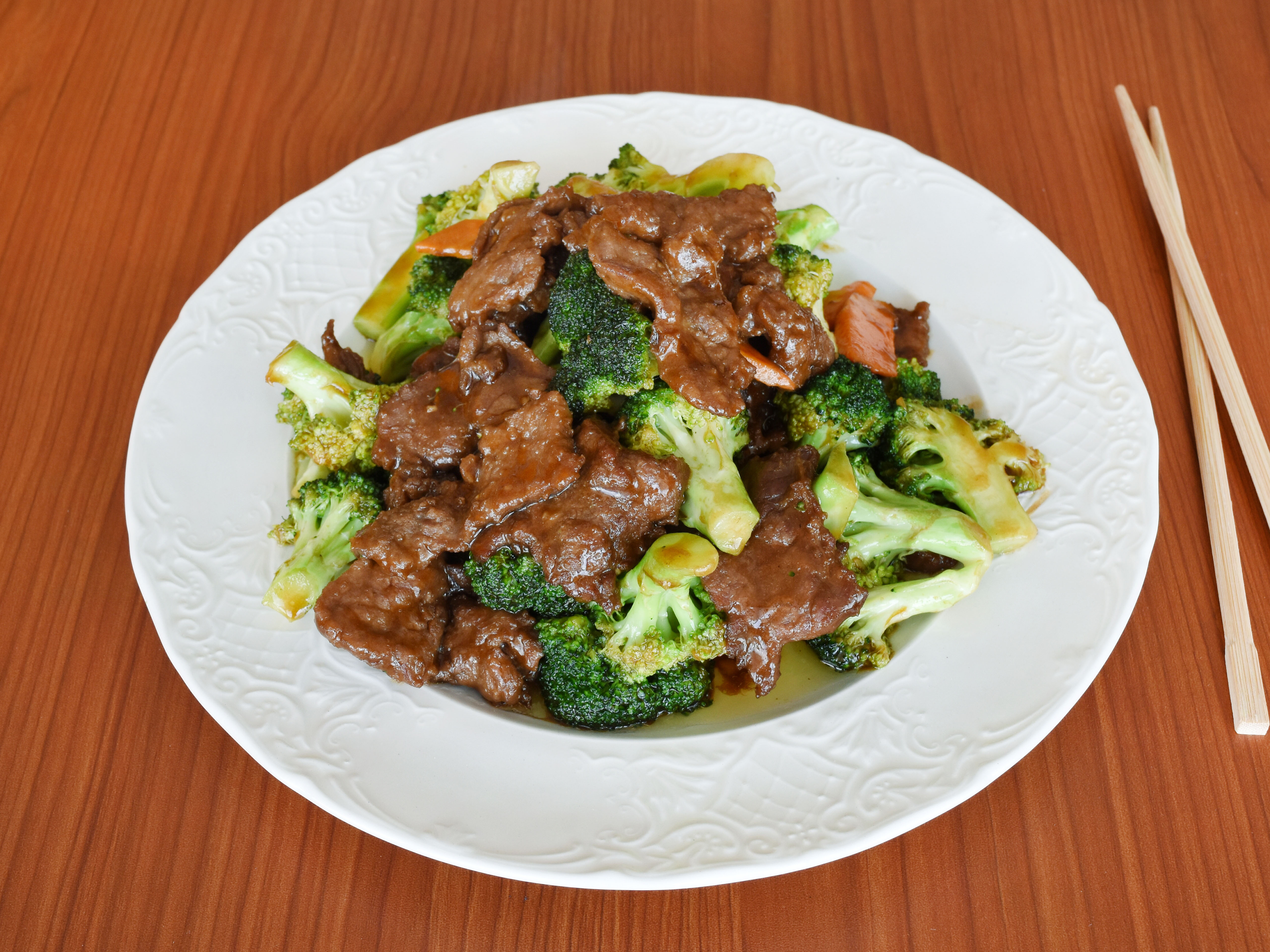 Order 122. Beef with Broccoli food online from Golden Sun Chinese Food store, Homer Glen on bringmethat.com