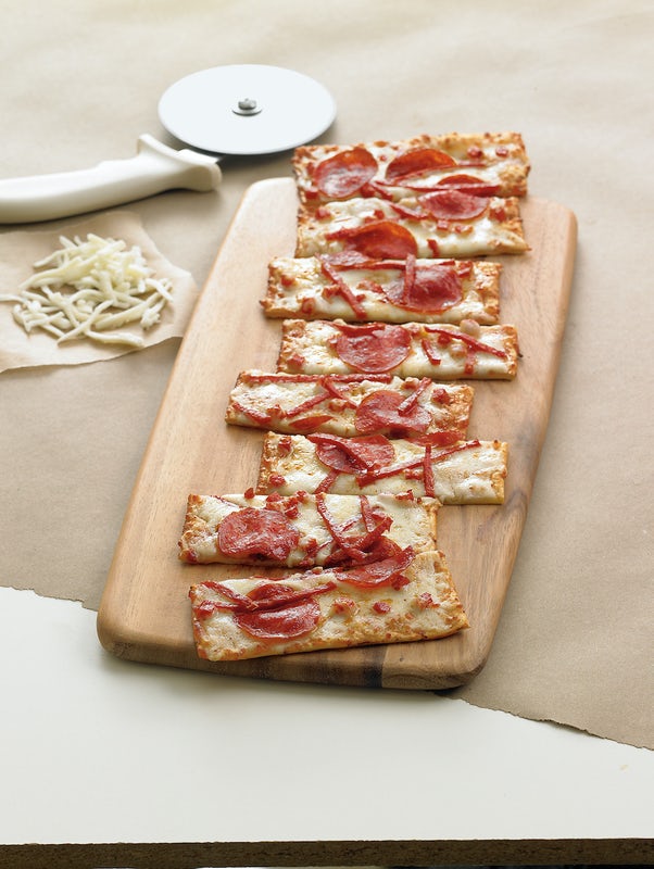 Order Pepperoni Extreme Flatbread food online from Bj Restaurant & Brewhouse store, Columbia on bringmethat.com
