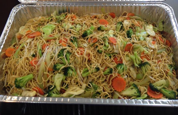 Order Chow Mein food online from Wanya Thai Restaurant store, Canyon Country on bringmethat.com