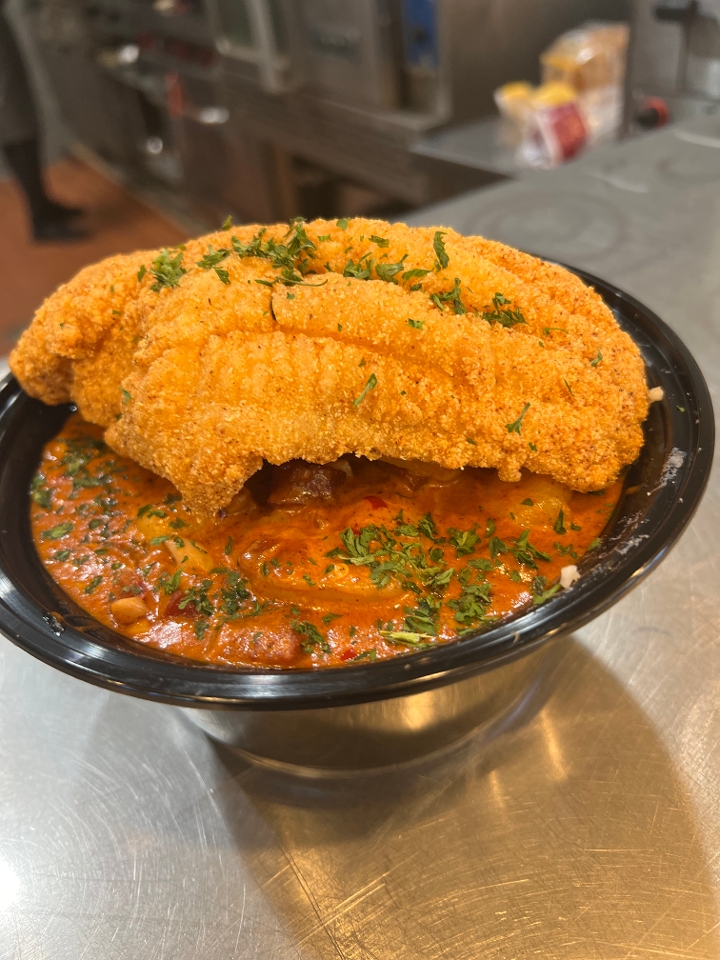 Order Spicy Catfish & Grits food online from R & R Breakfast Spot store, Chino on bringmethat.com