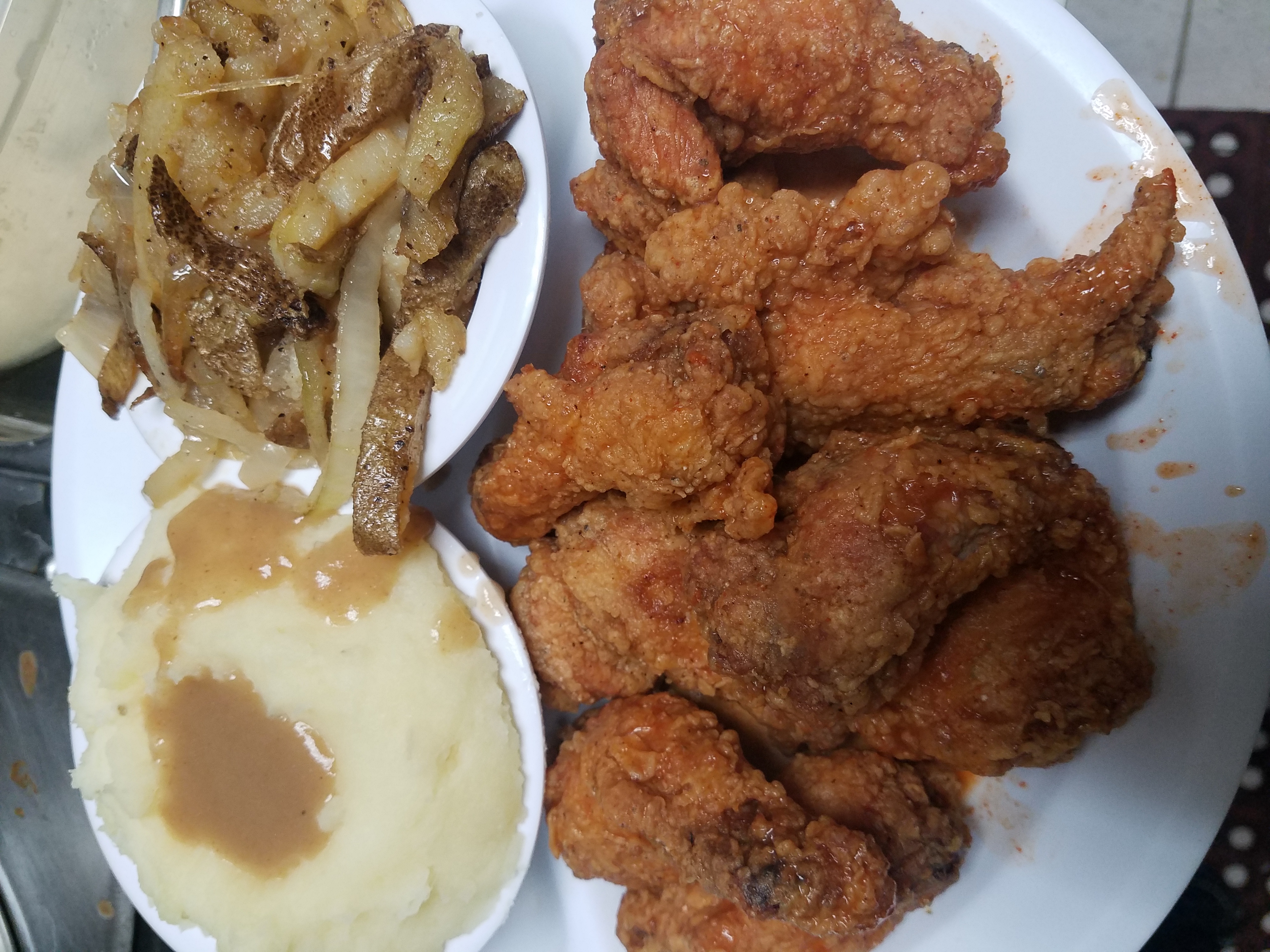 Order Bomb Buffalo Wings Dinner food online from Rj Southernhome Cooking store, Downey on bringmethat.com