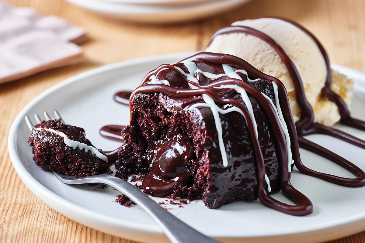 Order Triple Chocolate Meltdown® food online from Applebee store, Lima on bringmethat.com