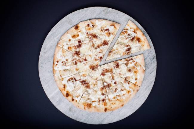 Order 20" Chicken Bacon Ranch food online from Proper Pizza & Pasta store, Los Angeles on bringmethat.com