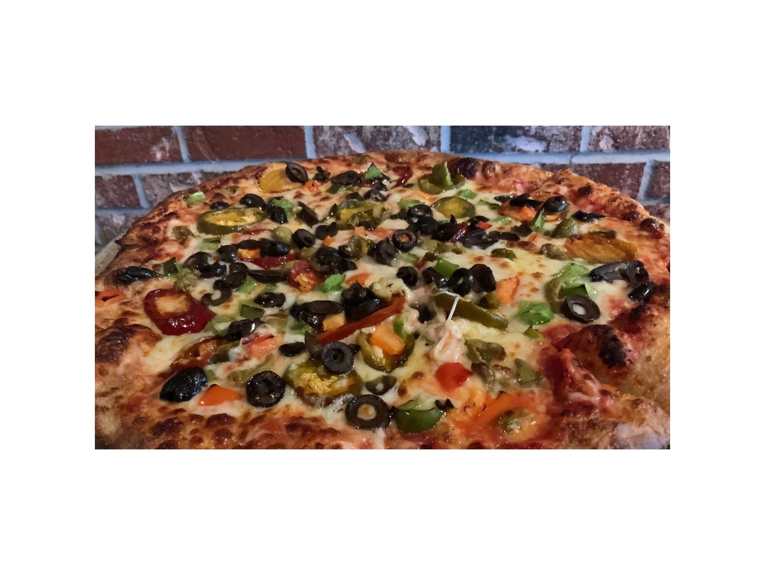 Order Veggie Supreme Pizza (Small) food online from Anchor Bar store, Kennesaw on bringmethat.com