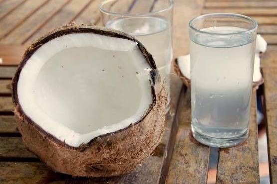 Order Fresh Coconut Water - 16 oz Cup  food online from Lb Cake Stop store, Baldwin Park on bringmethat.com