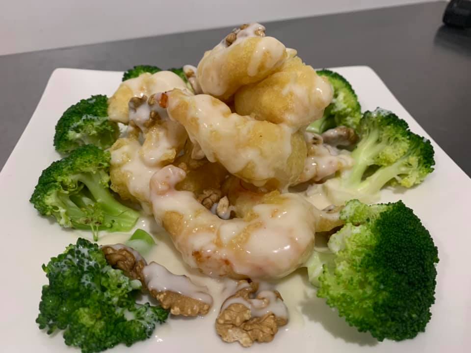 Order Crispy Walnut Shrimp food online from Kumo Asian Fusion store, Cincinnati on bringmethat.com