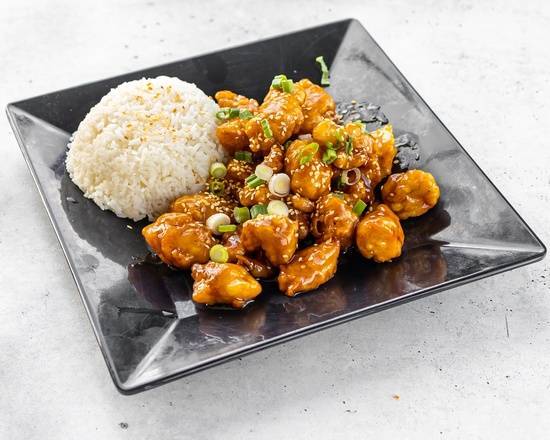 Order Sesame Chicken food online from Kong Kitchen store, Saint Paul on bringmethat.com
