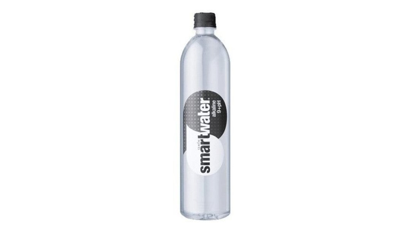 Order Glaceau Smartwater Alkaline 1L Bottle food online from Ross Liquor store, Sylmar on bringmethat.com