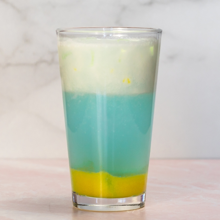 Order Turquoise Dream Spritzer food online from Piñon Coffee House store, Rio Rancho on bringmethat.com