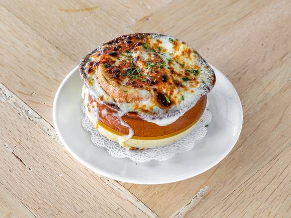Order *French Onion Soup food online from Charley's Ocean Grill store, Long Branch on bringmethat.com