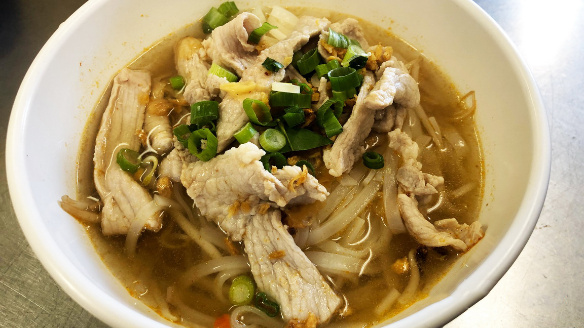 Order 30. Noodle Soup food online from Luck Thai Pj Cuisine store, Los Angeles on bringmethat.com