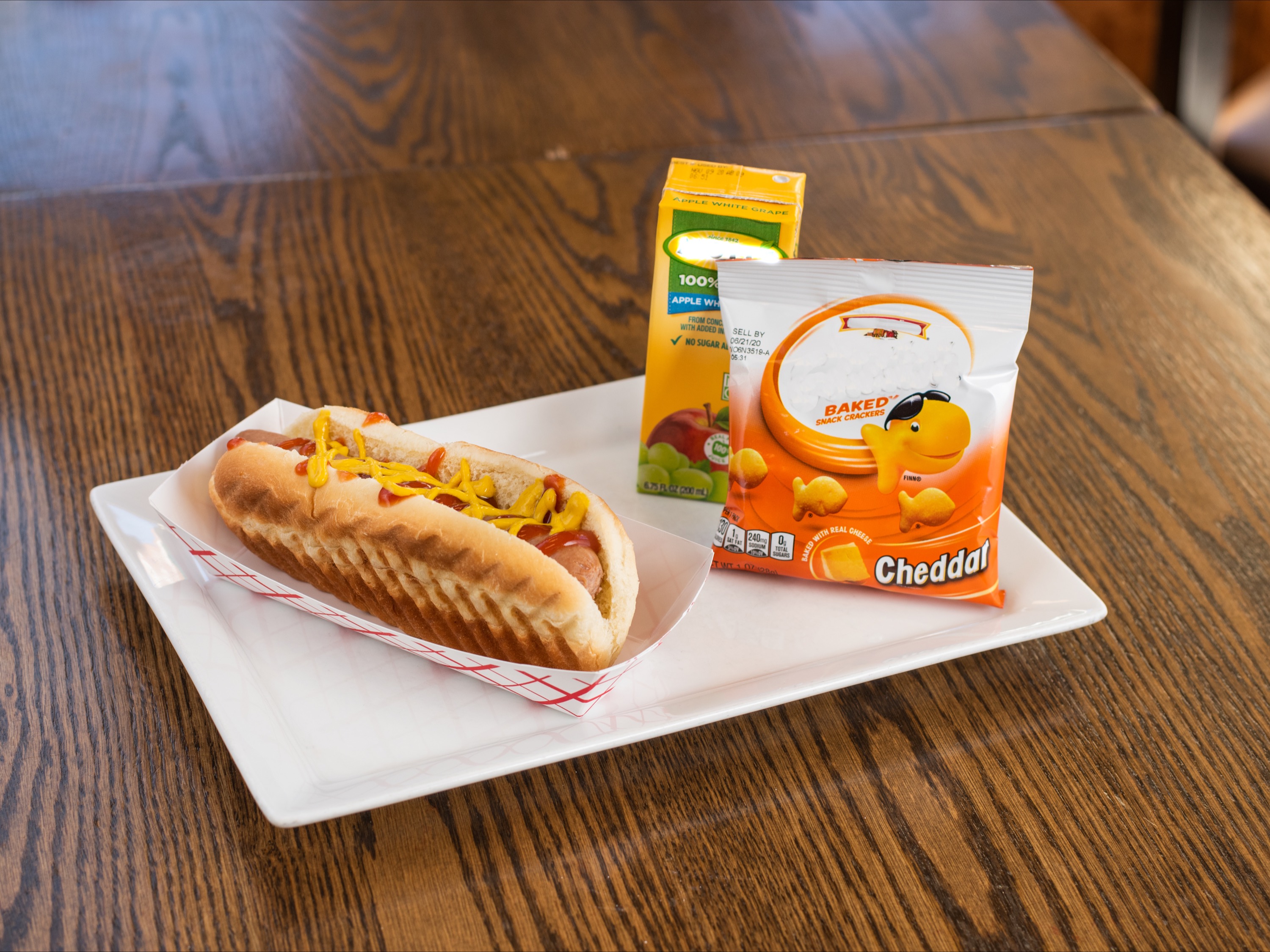 Order Beef Hot Dog Combo food online from Kids Art & Cafe store, Schaumburg on bringmethat.com