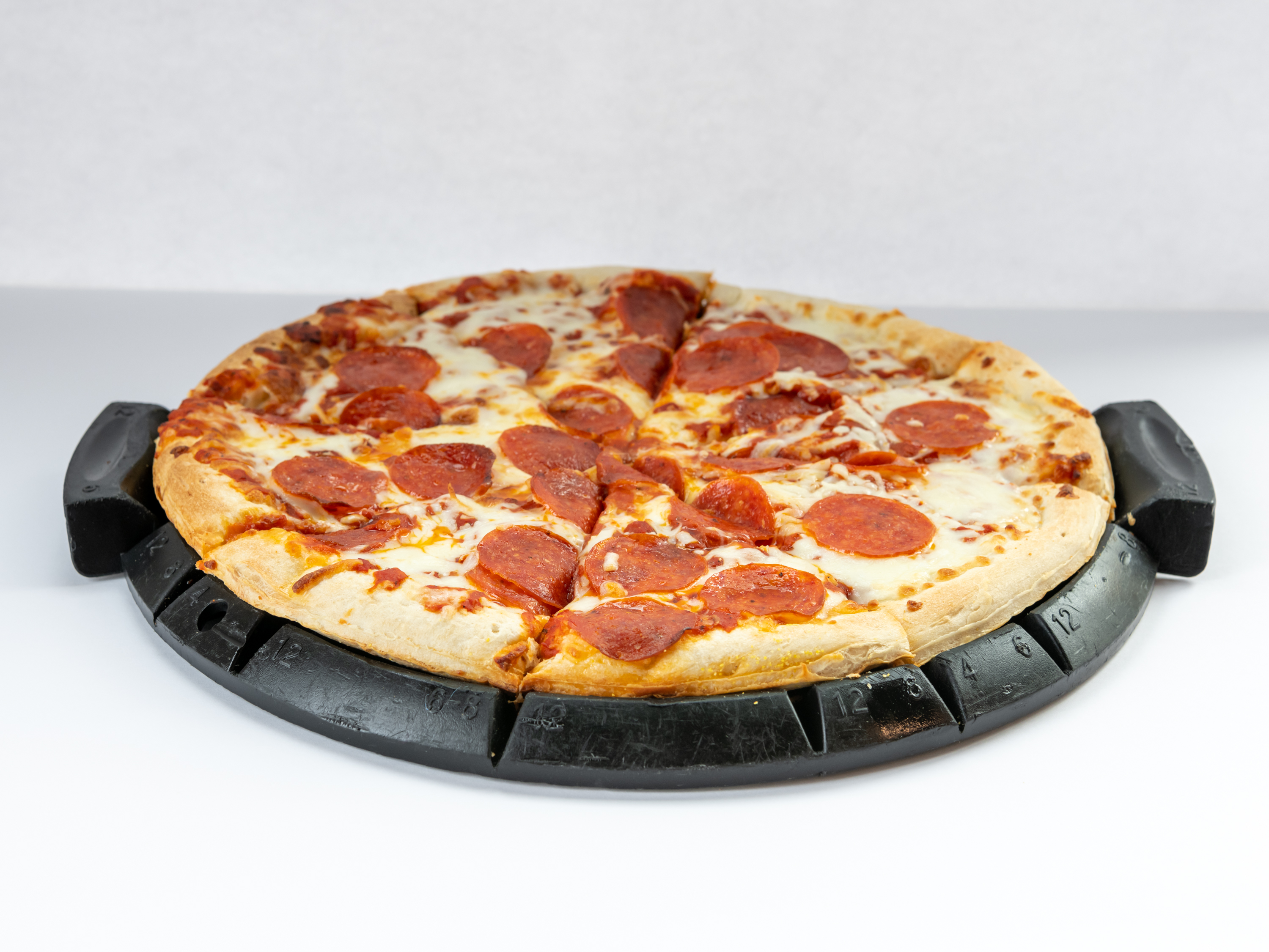 Order Loop Pepperoni Pizza food online from Loop Neighborhood Market store, Greenbrae on bringmethat.com