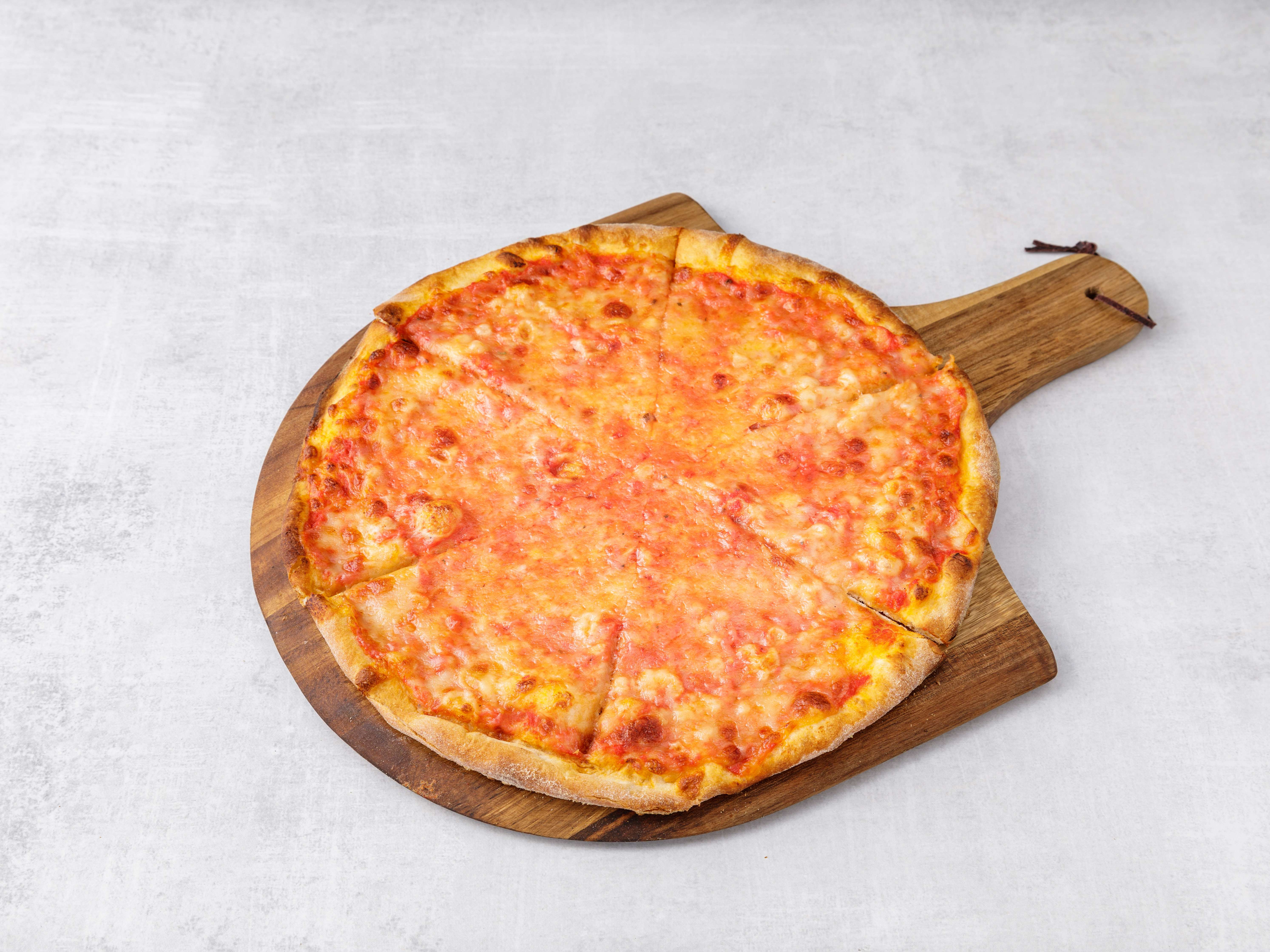 Order Plain Pizza food online from La Guardiola Gourmet Pizzeria & Bistro store, Bayonne on bringmethat.com