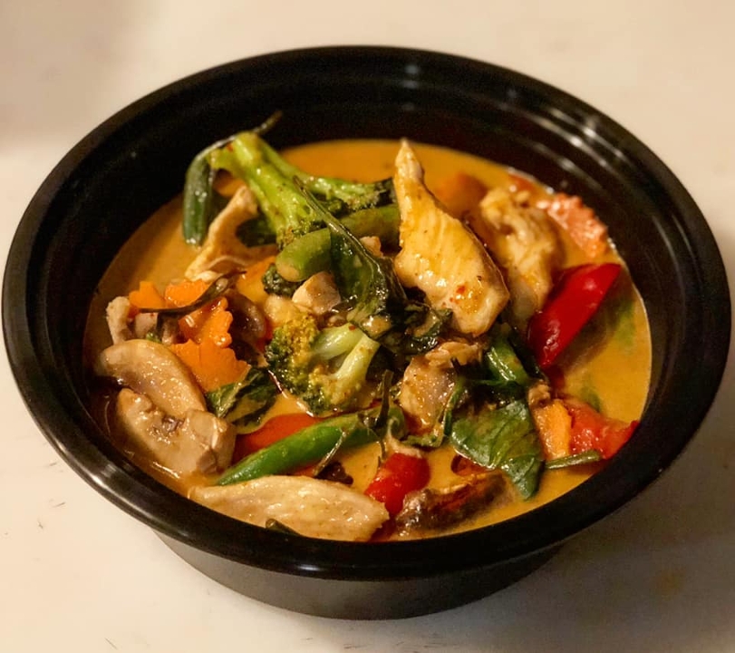 Order Panang Curry food online from Tanuki sushi store, Chicago on bringmethat.com