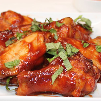 Order BBQ WINGS food online from Piccola Italia Pizza store, Miami on bringmethat.com