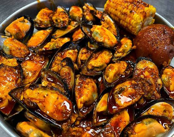 Order Black Mussels food online from Tasty Crab House store, Myrtle Beach on bringmethat.com