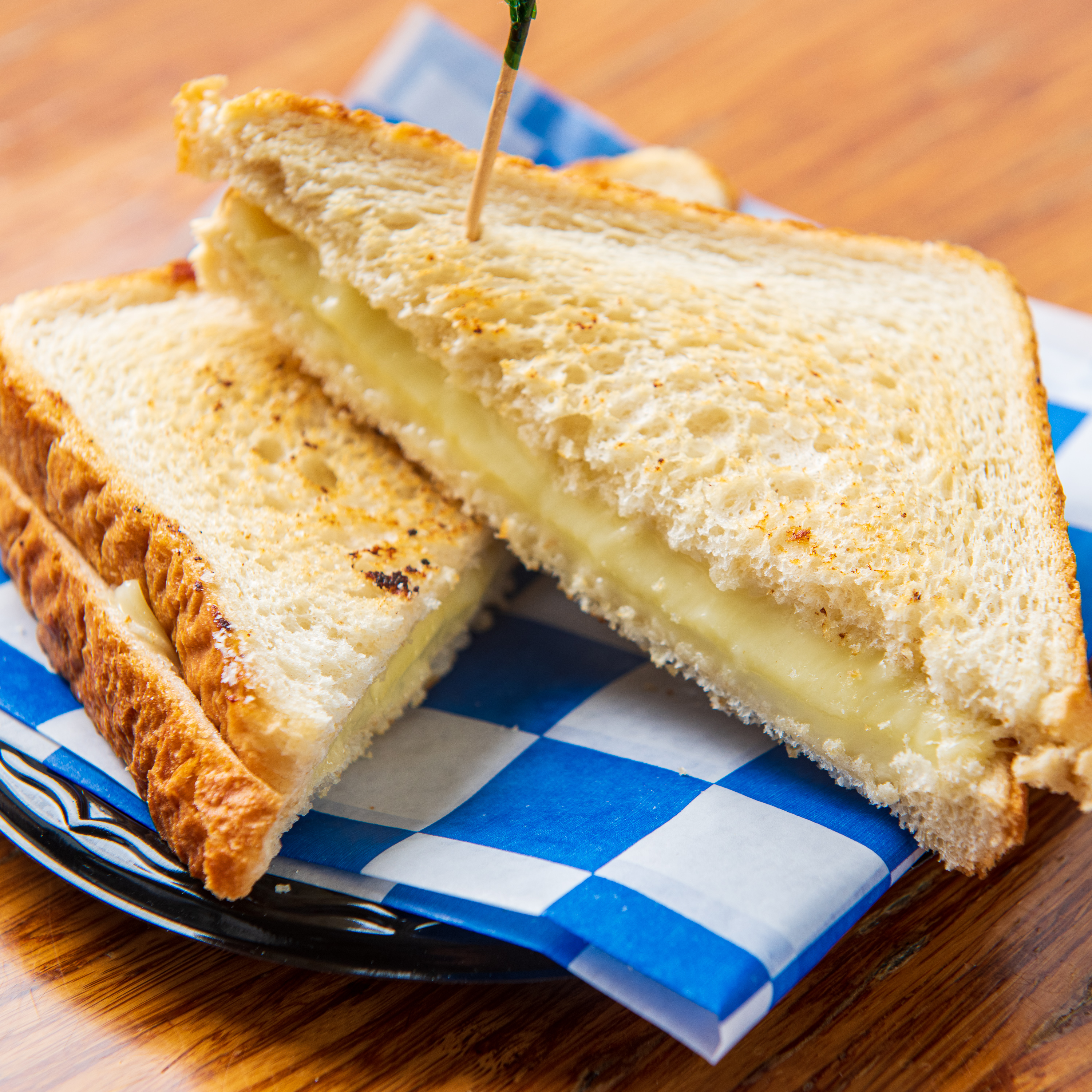 Order Kids Grilled Cheese food online from Iggy Doughboys & Chowder House store, Warwick on bringmethat.com