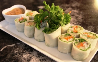 Order 116. Vegetable Rolls food online from Siam Pasta store, Chicago on bringmethat.com