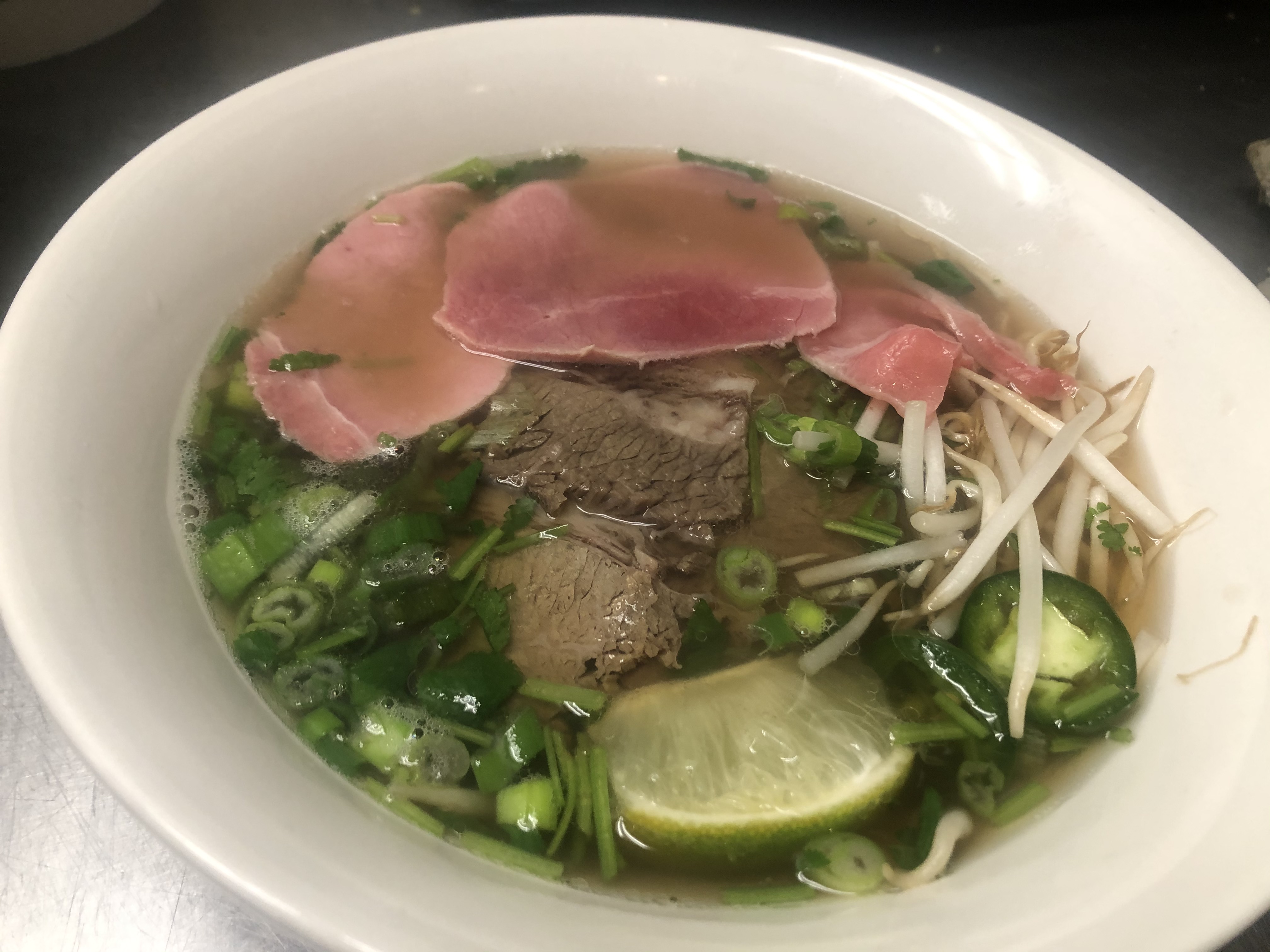 Order P12. Pho Sliced Steak Brisket-Pho Tai Chin food online from Pho Amour store, Fontana on bringmethat.com
