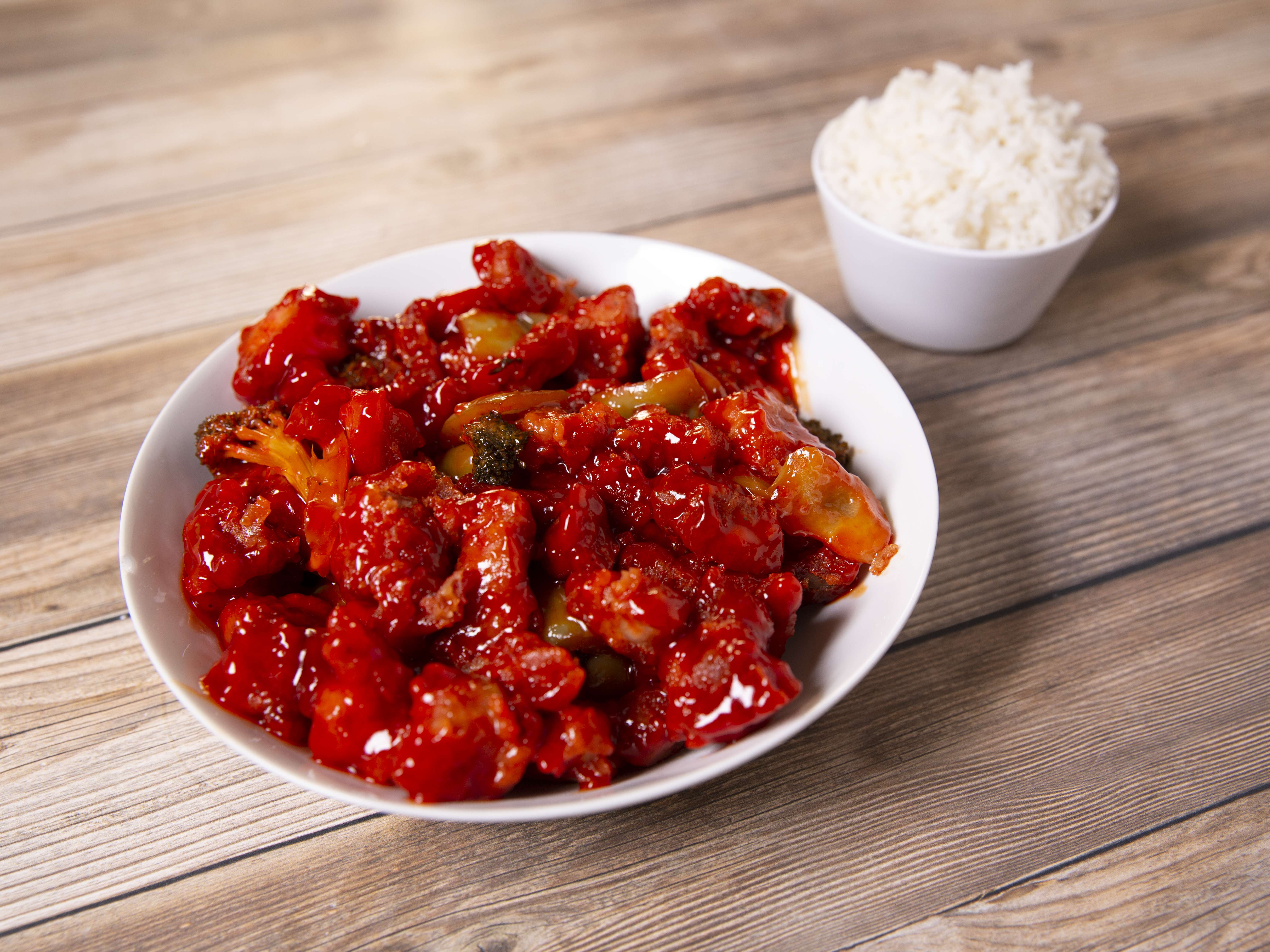 Order Sweet and Sour Chicken Dinner food online from Bamboo Express & Chinese store, Los Angeles on bringmethat.com