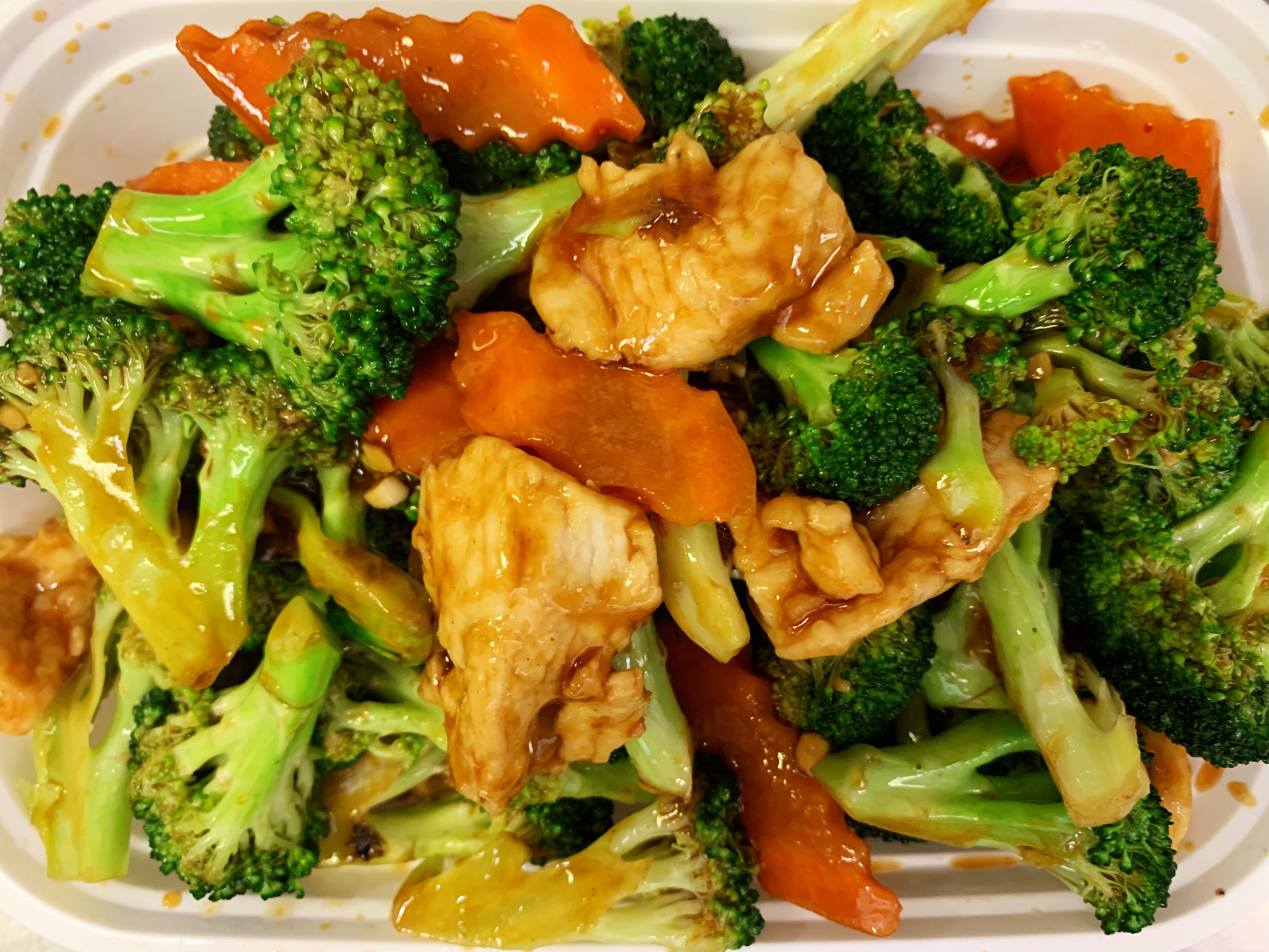 Order Chicken with Broccoli food online from Dragon Inn store, Durham on bringmethat.com