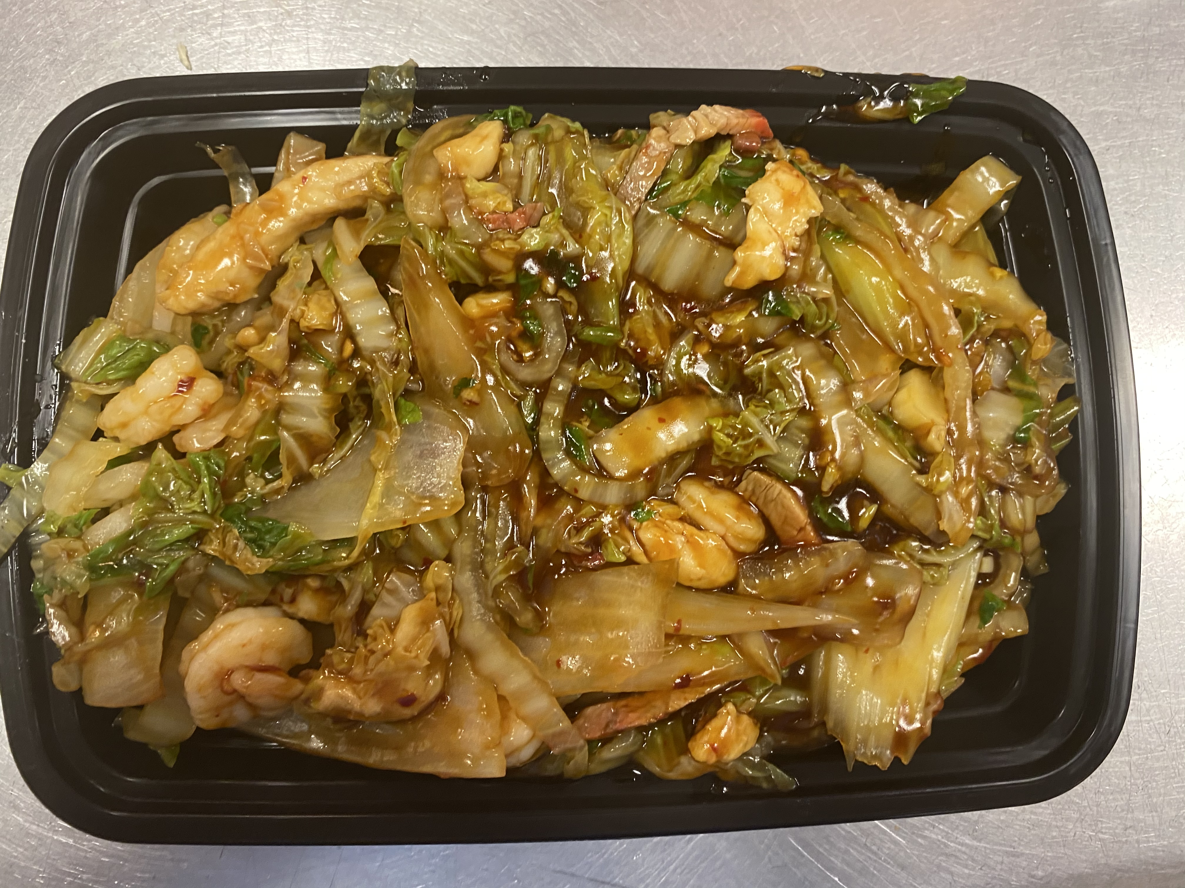 Order 36. House Special Chow Mein food online from Lucky Star - Market St. store, Wilmington on bringmethat.com