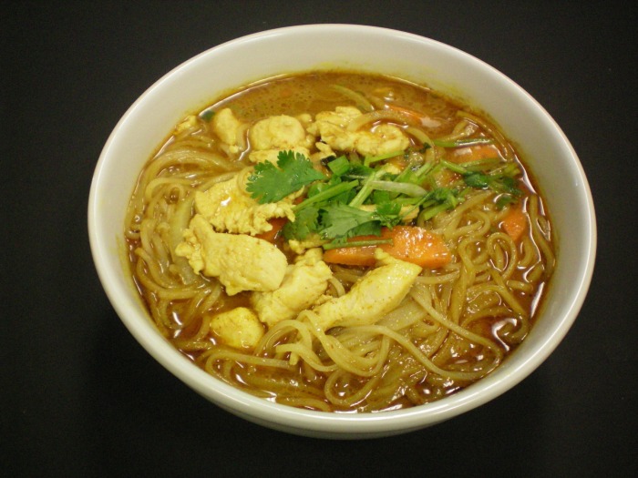 Order S4. Curry Chicken Rice Noodle Soup food online from Pho Crystal store, Fairview on bringmethat.com