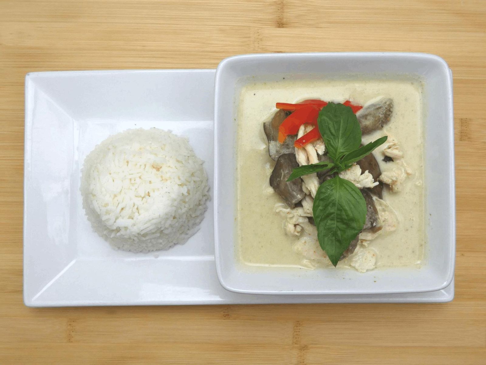 Order Green Curry food online from Thai Food Connection store, Manchester on bringmethat.com