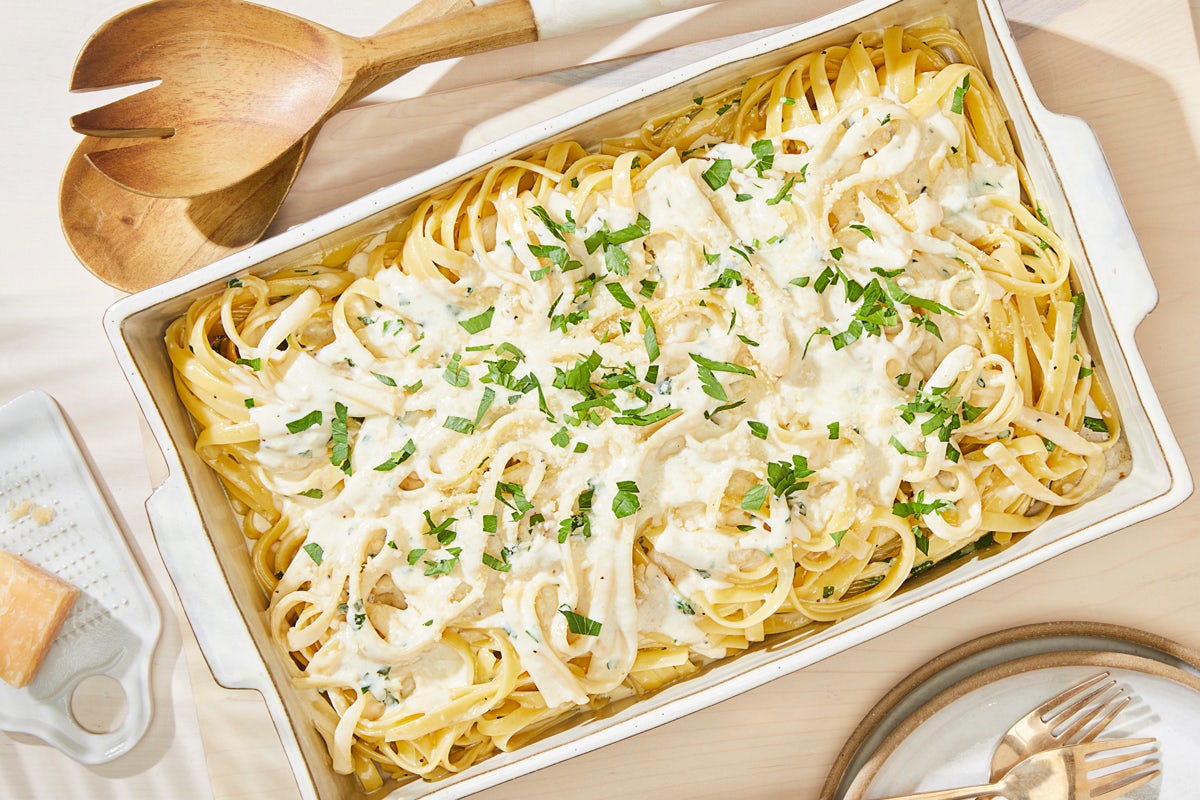 Order CATERING GARLIC CREAM FETTUCCINE food online from California Pizza Kitchen store, Hollywood on bringmethat.com
